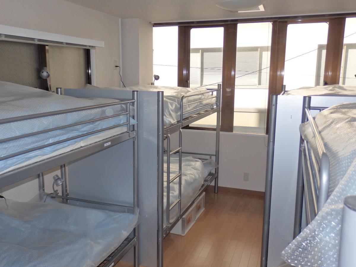 Backpacker's Mini House Hostel