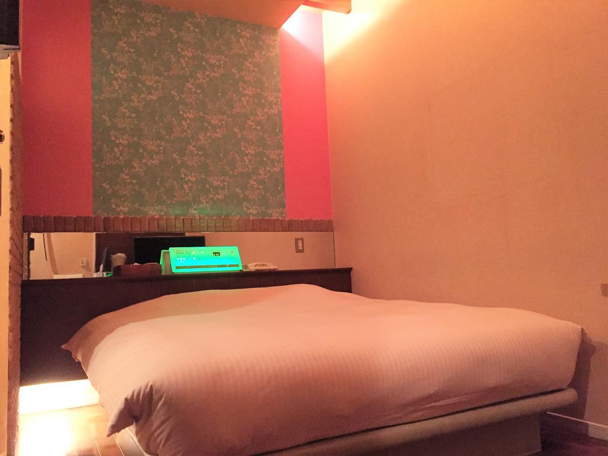 C-heaven (adults Only) Love hotel *