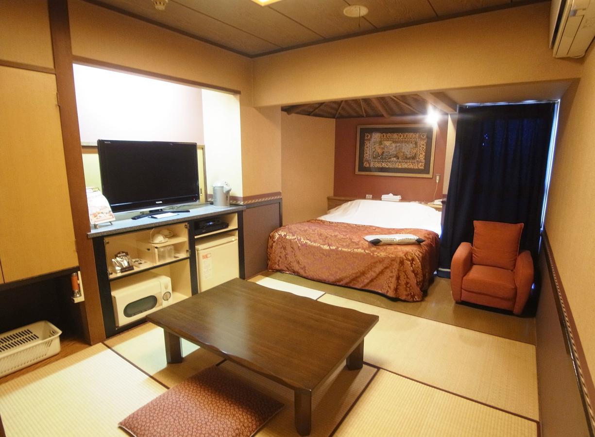 Love hotel Mju-adult Only