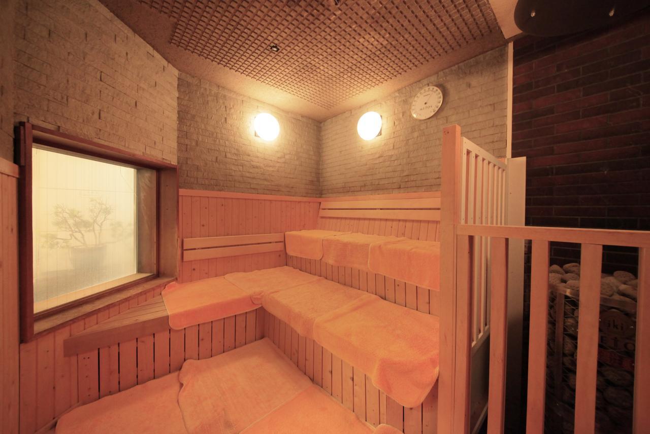 Ueno Station Oriental ⅲ Hostel