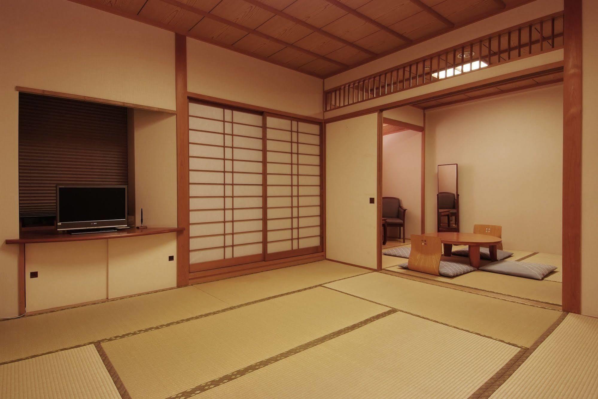 Asakusa Shigetsu 3*