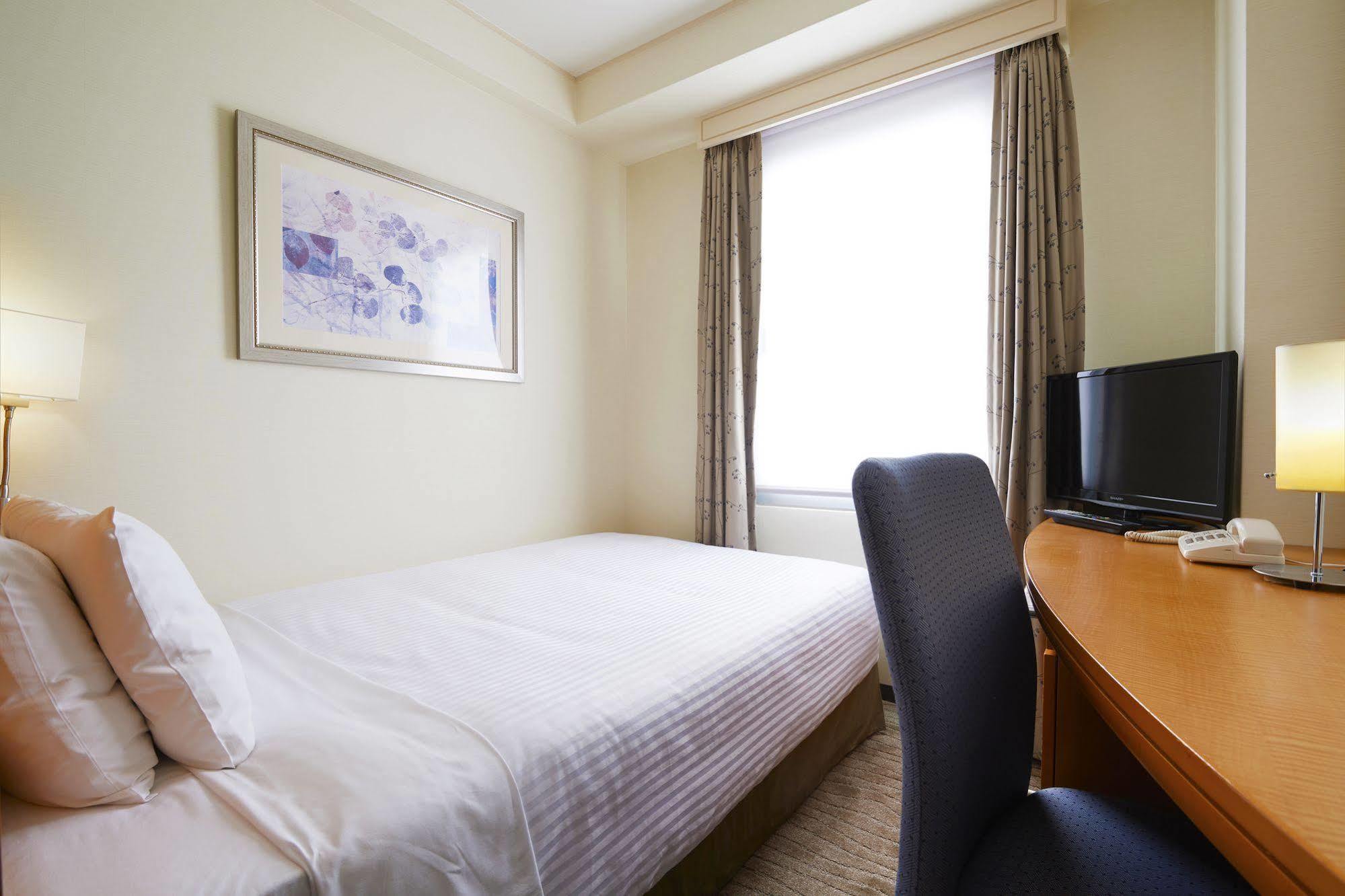 Sunroute Takadanobaba 3*