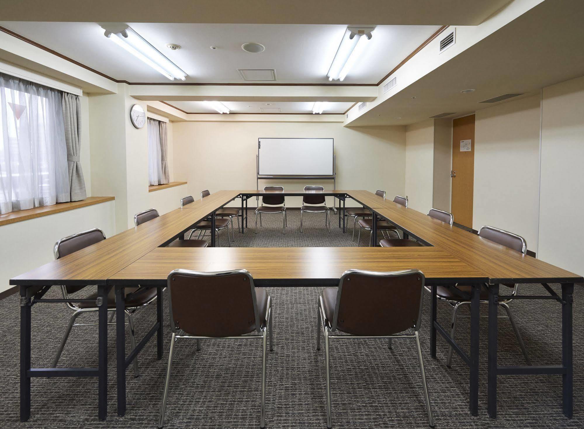 Sunroute Takadanobaba Hotel 3*