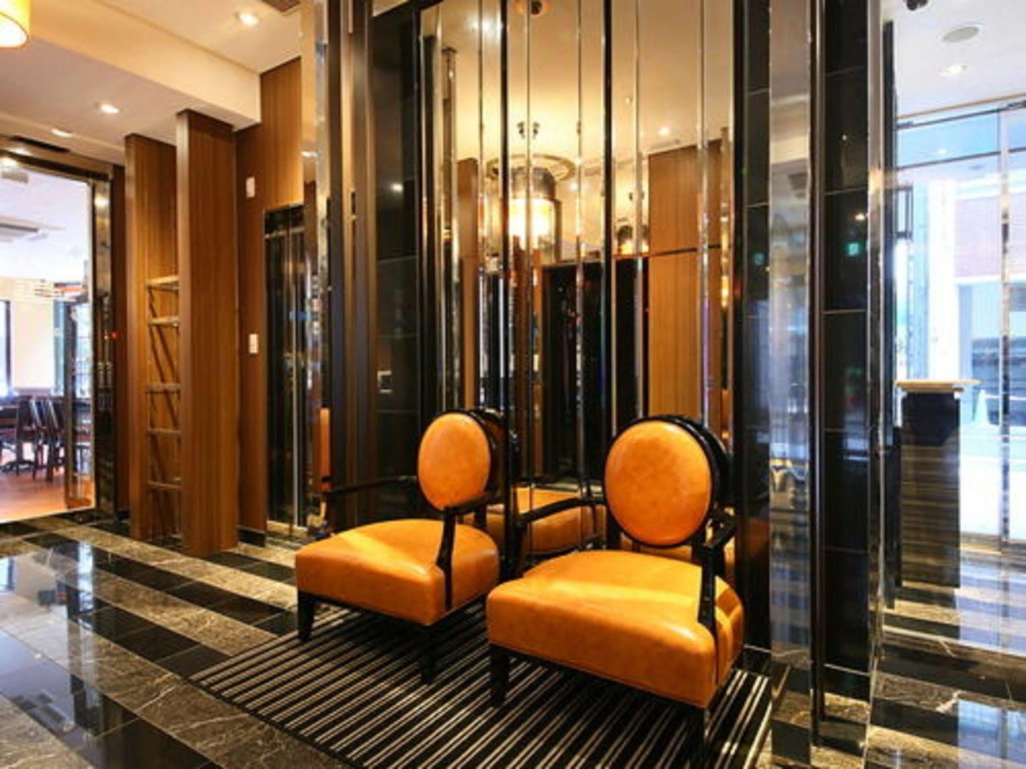 Apa Shimbashi Toranomon Hotel