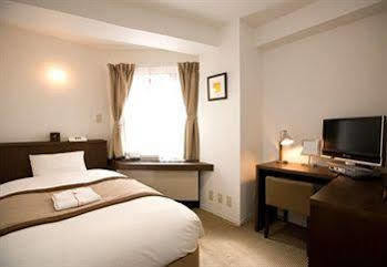Lonestar Economy hotel Tokyo
