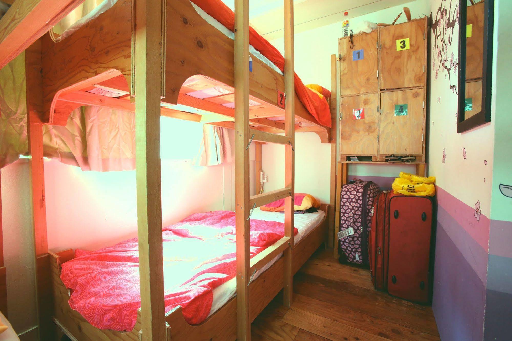 Yadoya Hostel