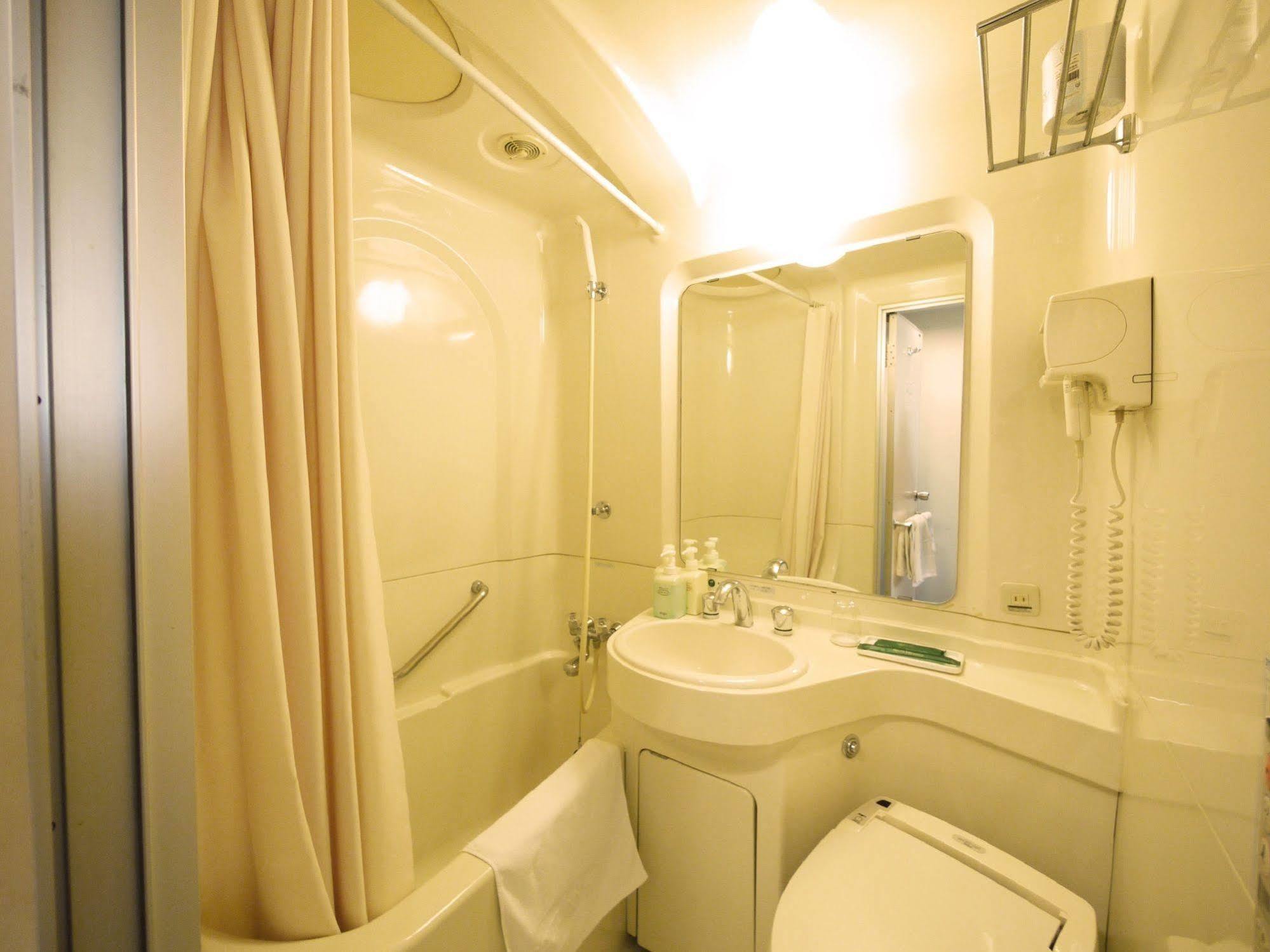 Route-inn Gotanda Economy hotel 3*
