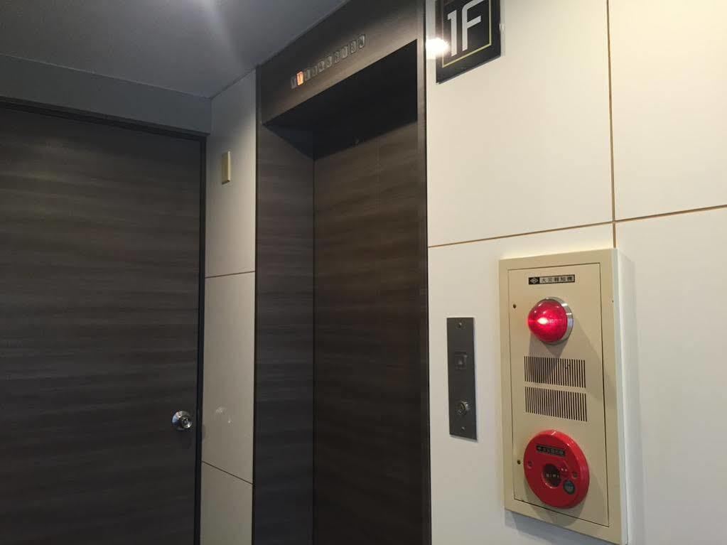 Oyo Tetora Akabane Capsule hotel *