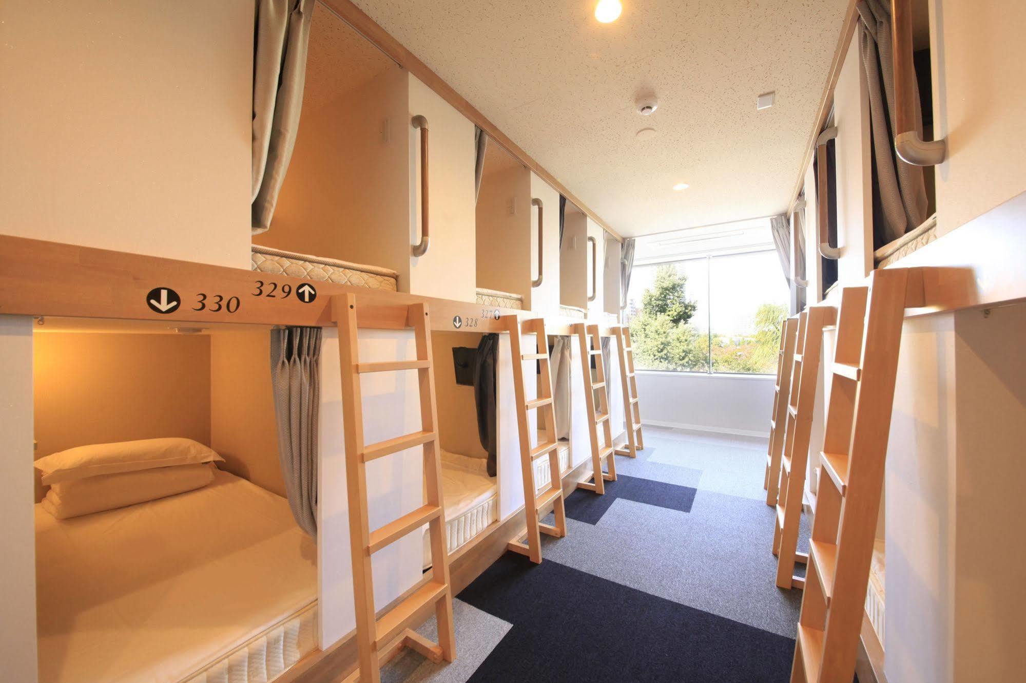 Centurion Ladies Ueno Park Capsule hotel 2*