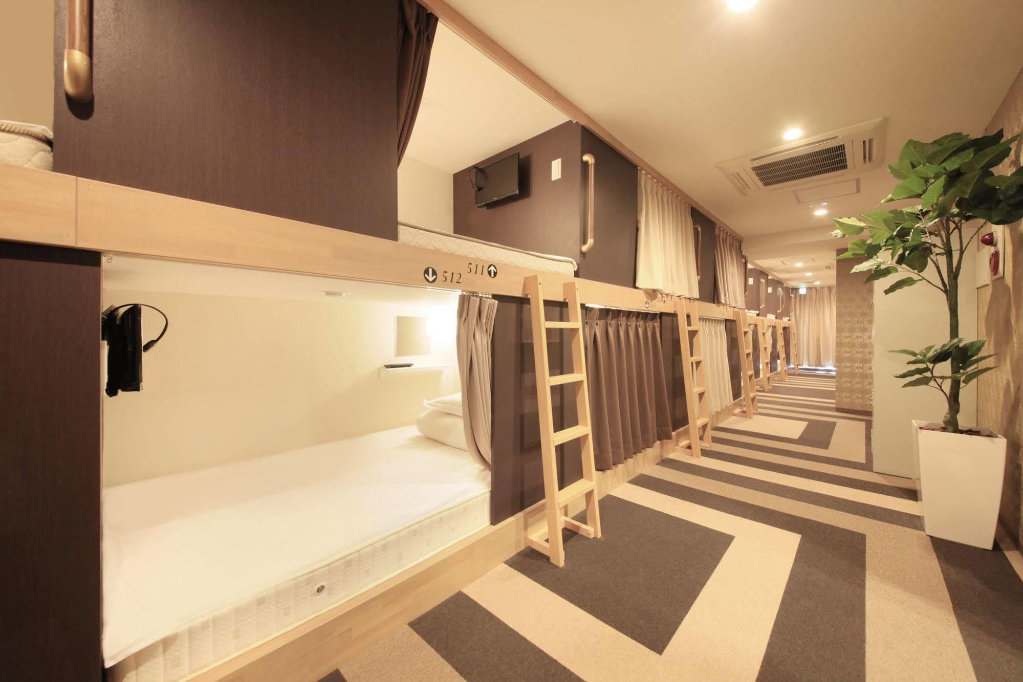 Capsule hotel Centurion Ladies Ueno Park