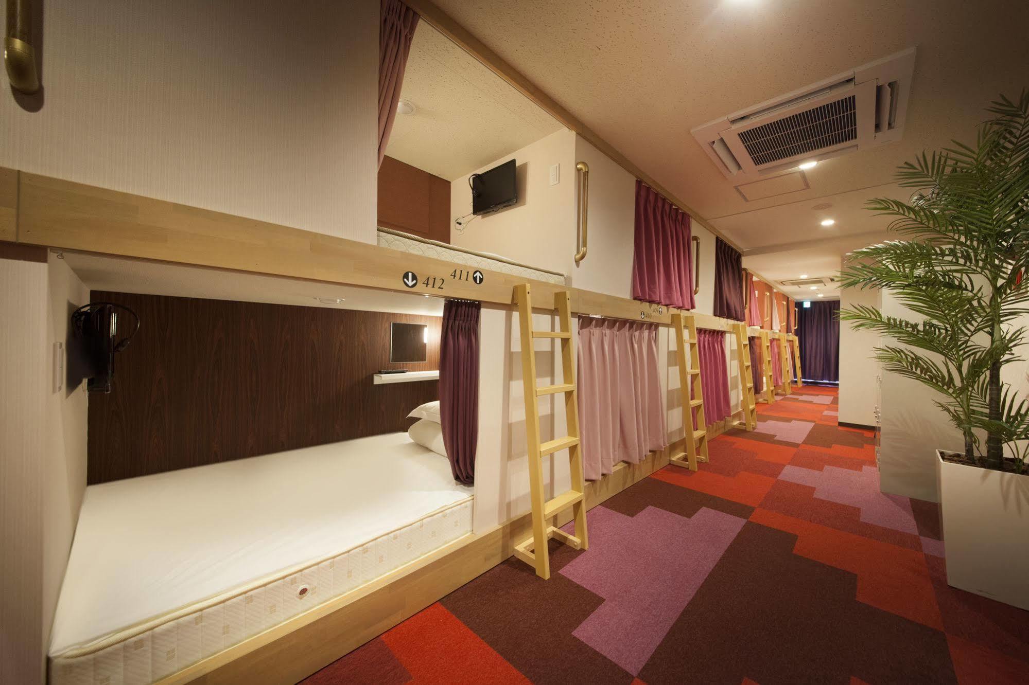 Capsule hotel Centurion Ladies Ueno Park Tokyo