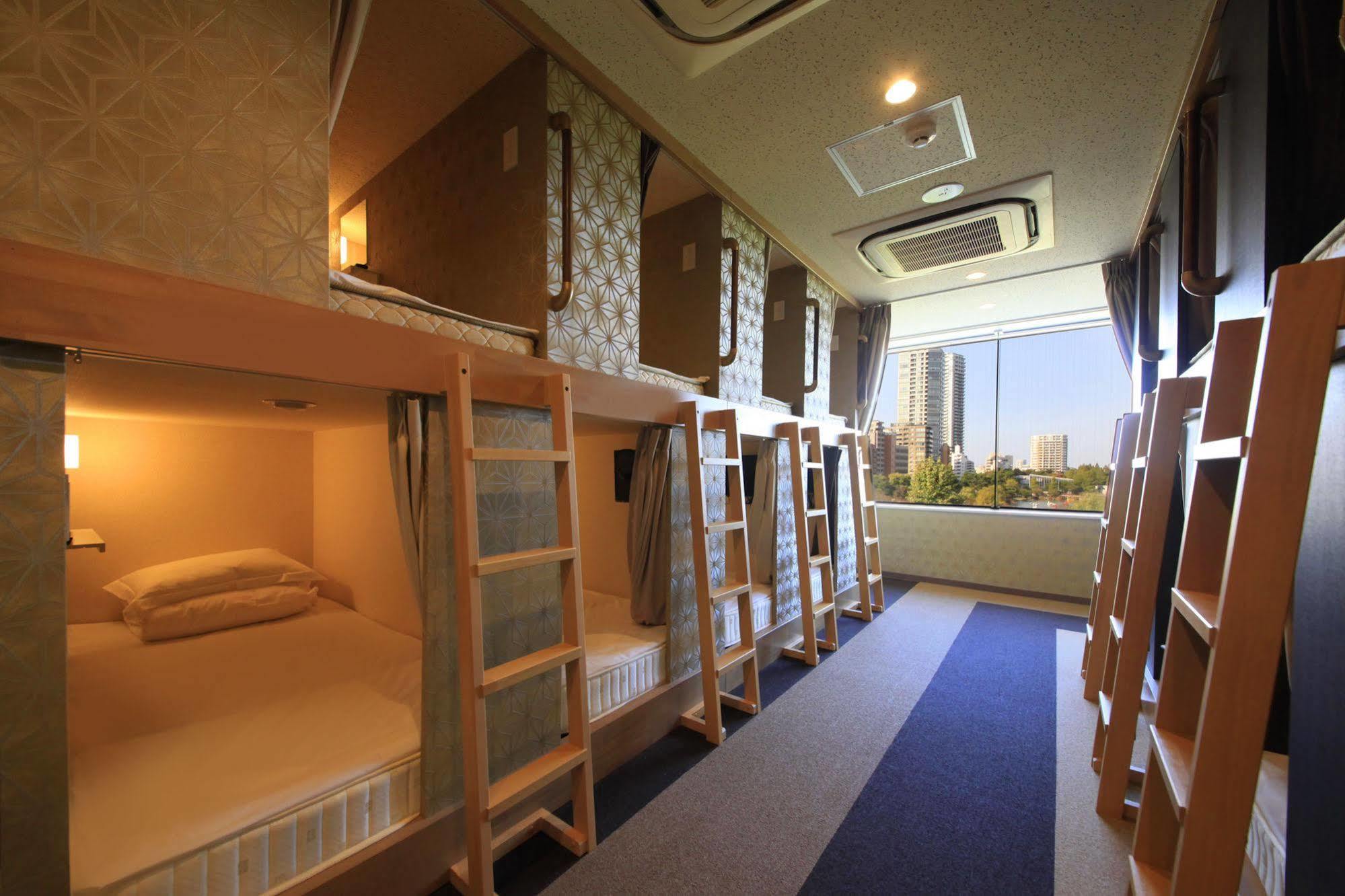 Capsule hotel Centurion Ladies Ueno Park
