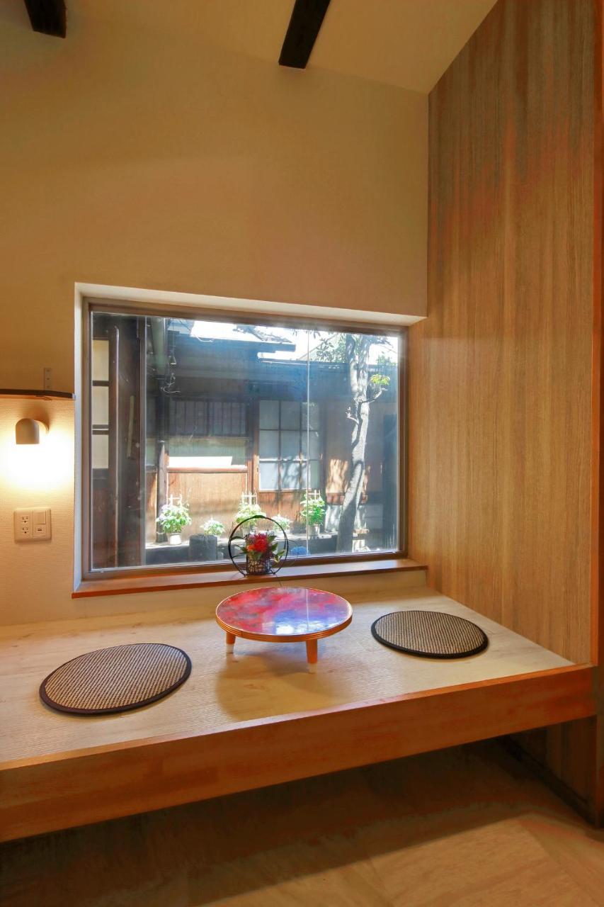 Hostel Kura *