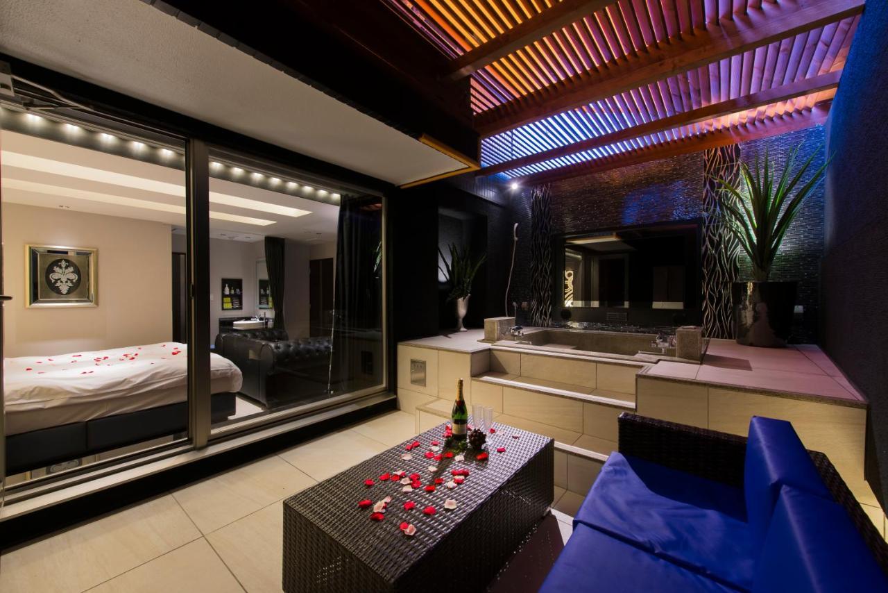 Moana Shinjuku (adults Only) 3*