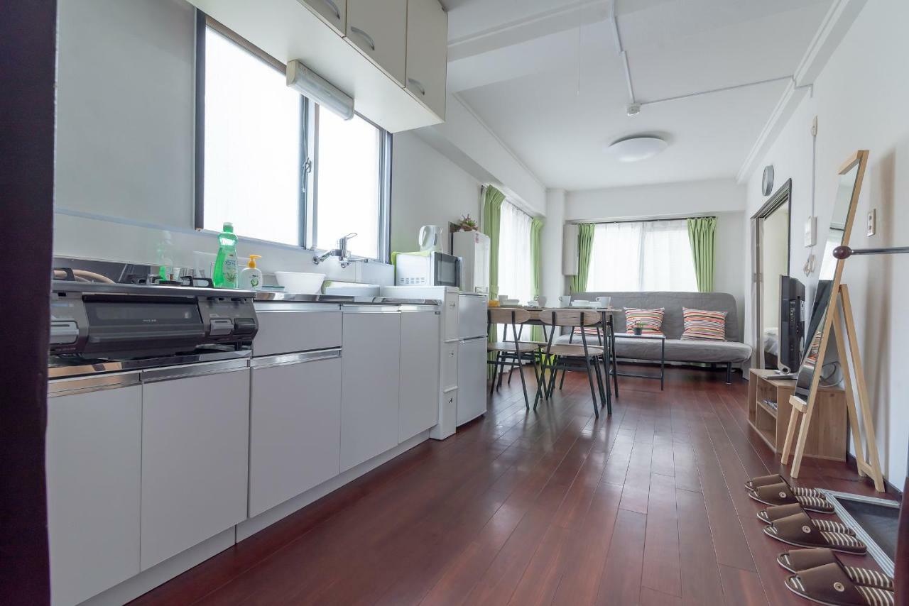 Uhome Iriya Tokyo