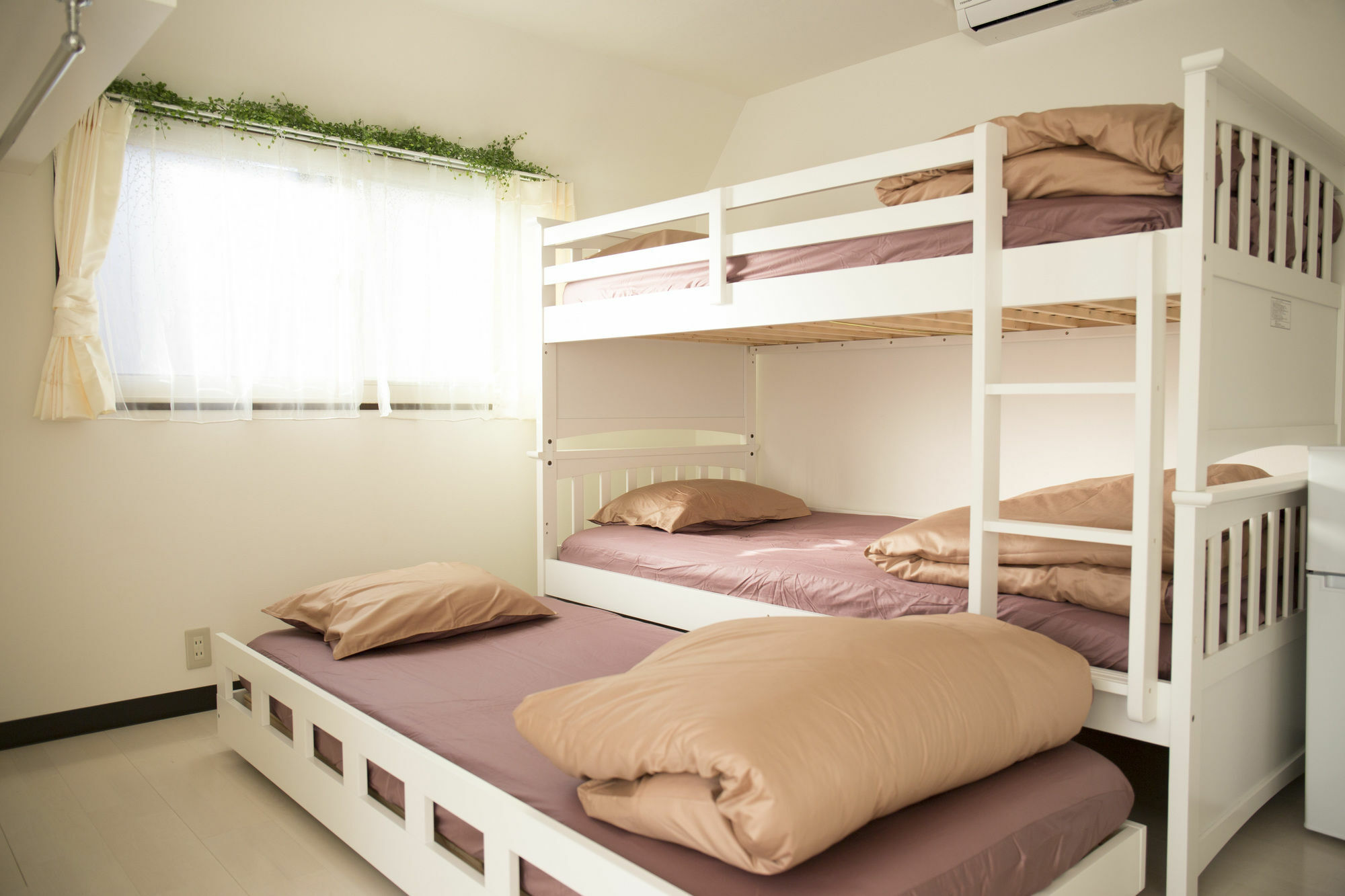 Hyu House *