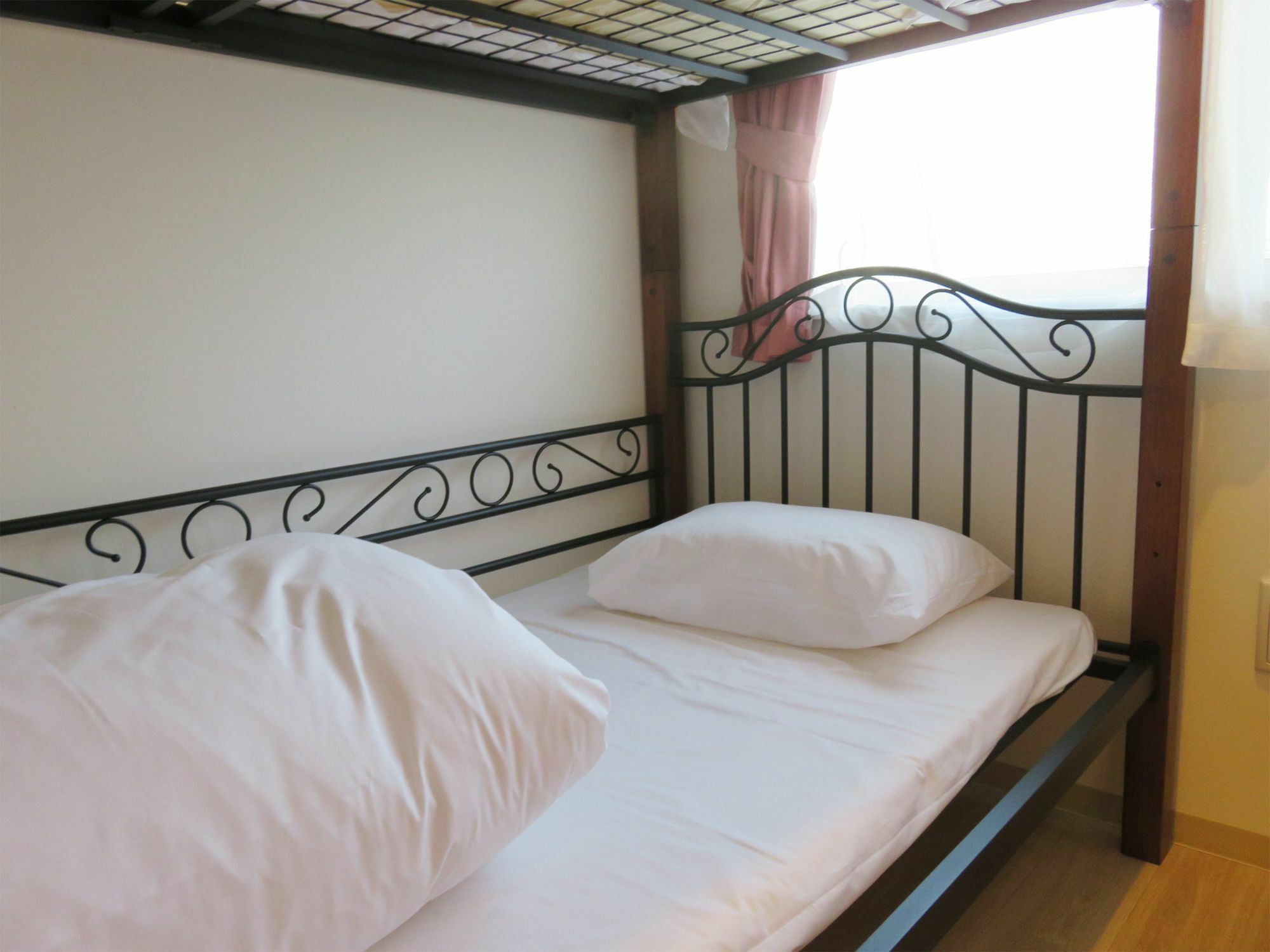 Hiromas Chitose-karasuyama Hostel *