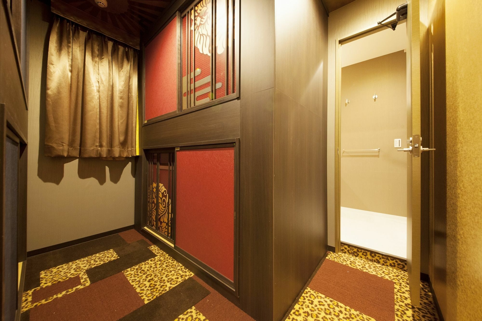 Centurion Residential Tower Capsule hotel
