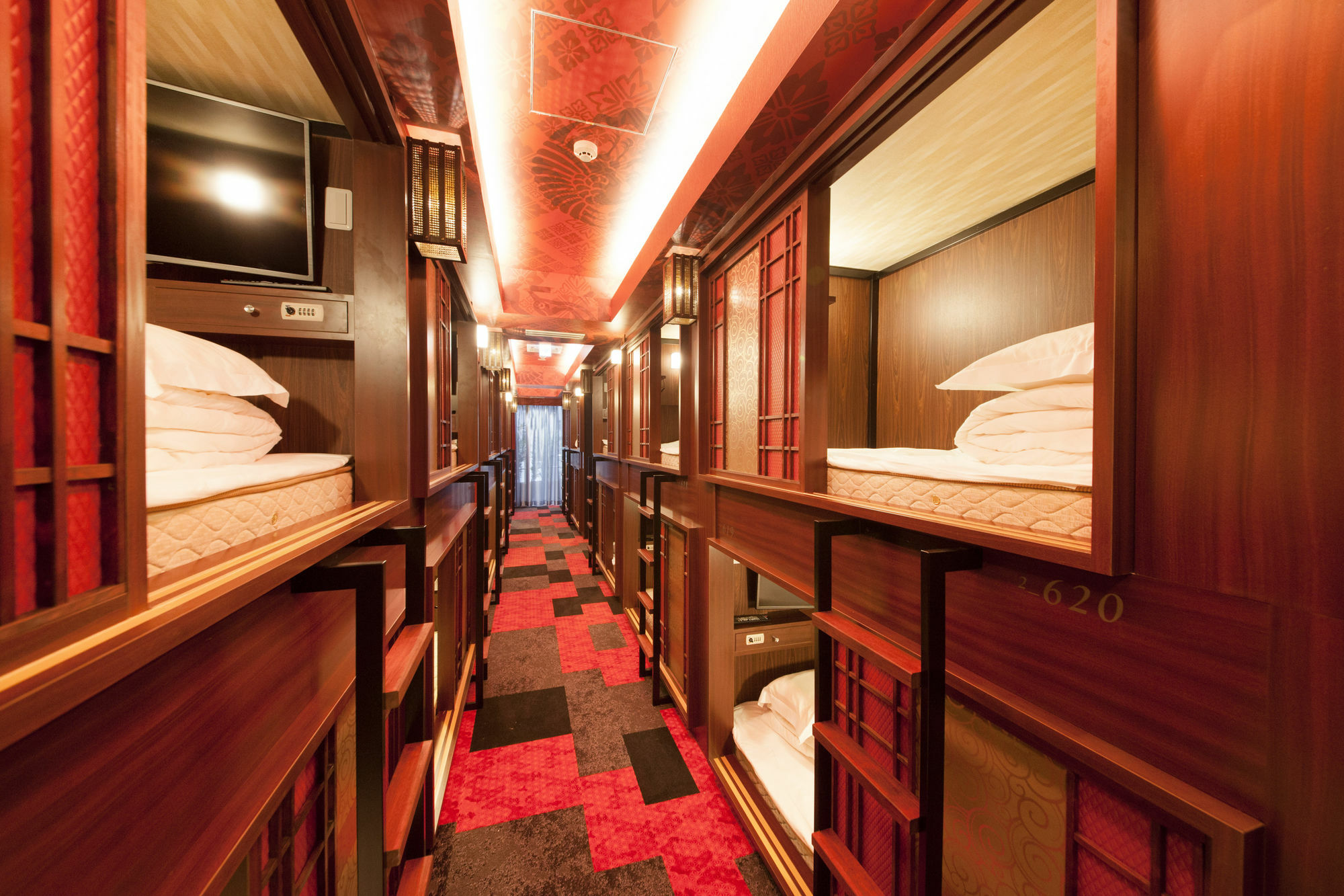 Capsule hotel Centurion Residential Tower