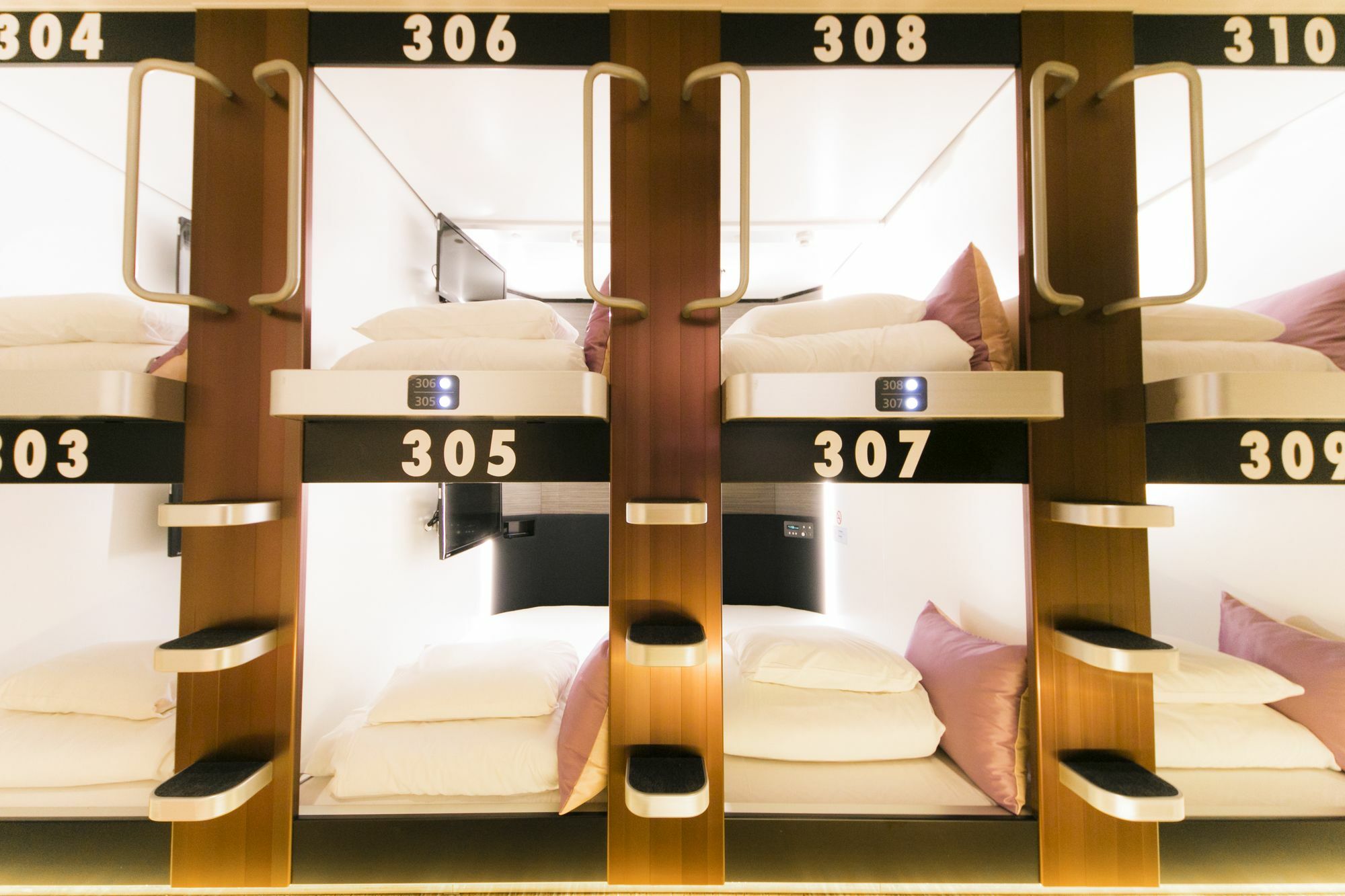 Capsule hotel Spa&capsule Grandpark Kitasenju *