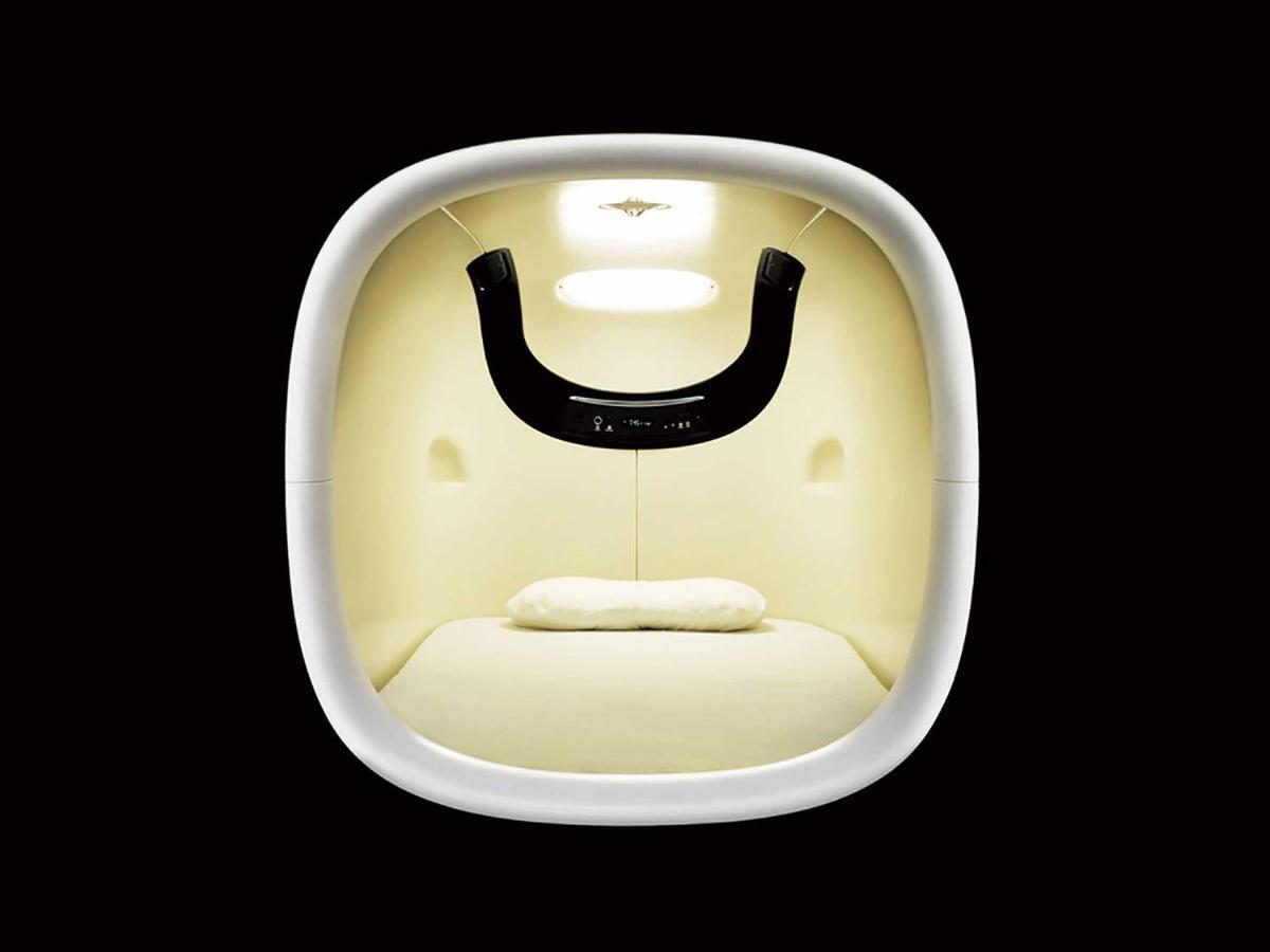 Nine Hours Hanzomon Capsule hotel Tokyo