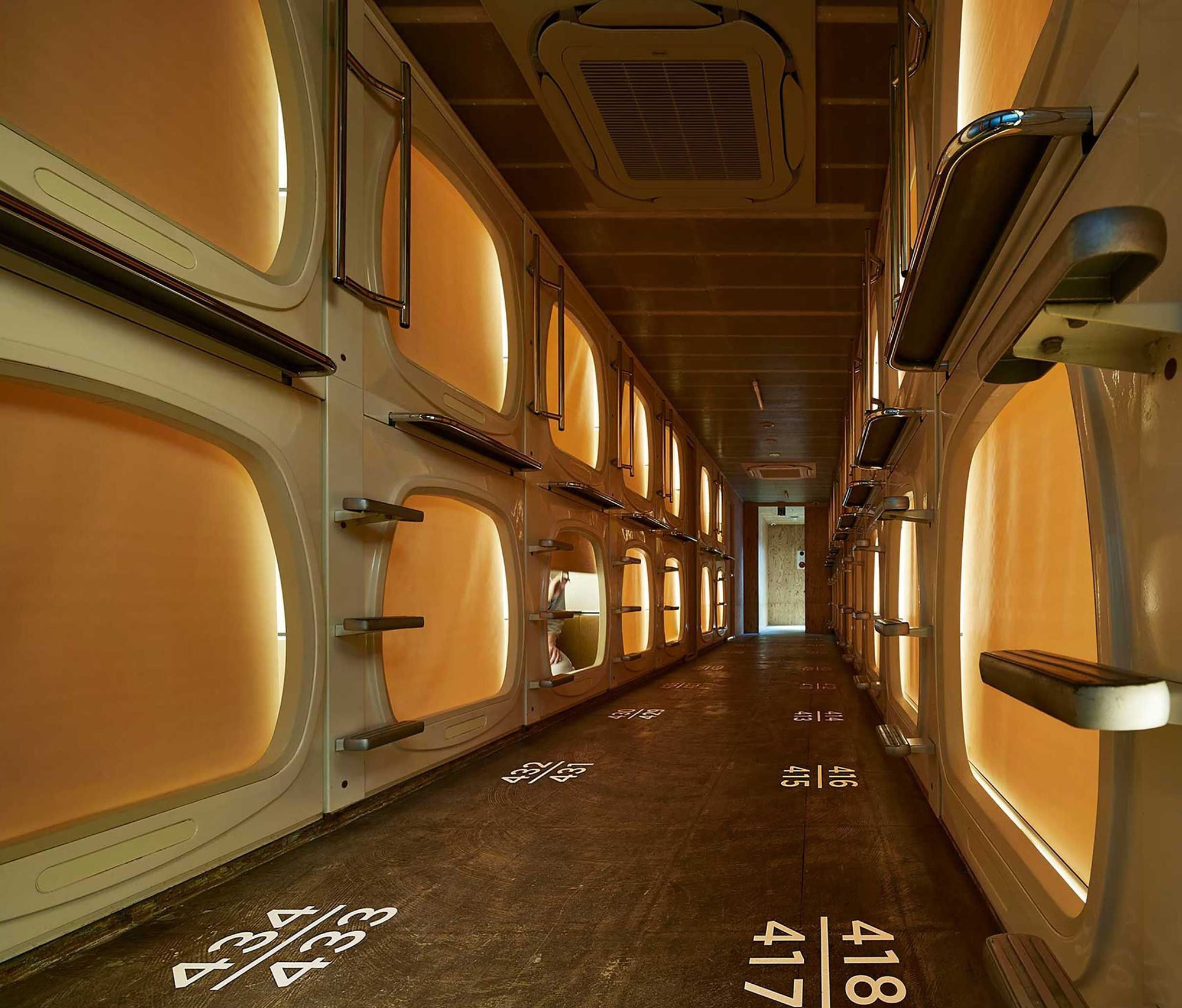 Capsule hotel Do-c Gotanda 2*