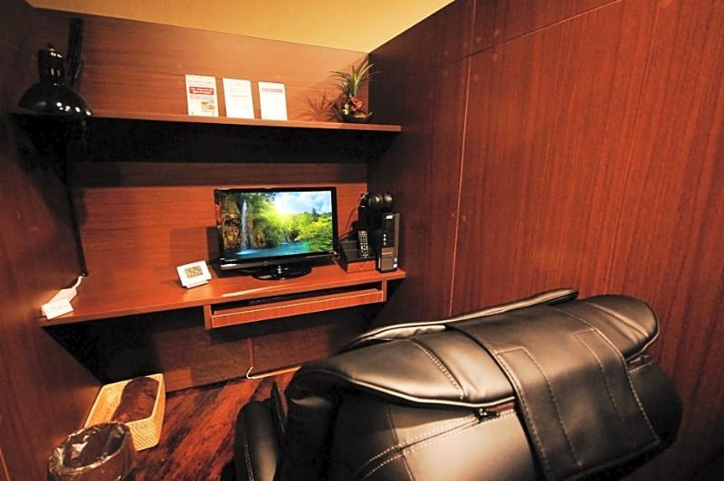 Capsule hotel Capsule Anshin Oyado Shimbashi 2*