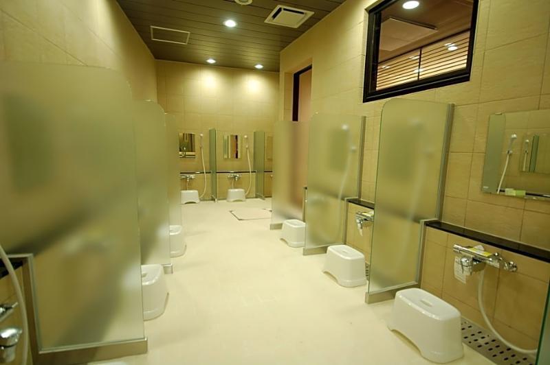 Capsule Anshin Oyado Shimbashi