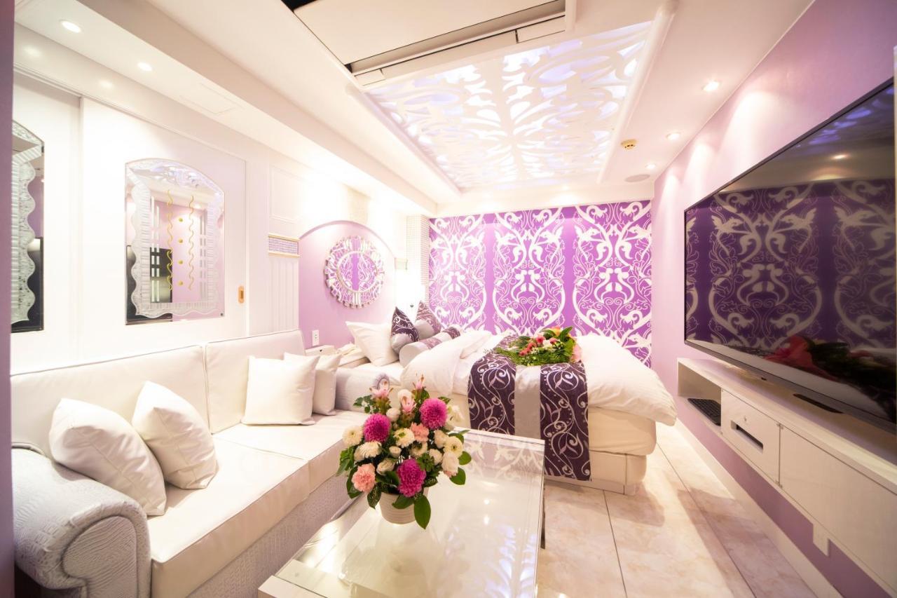 Love hotel Secret Veny (adults Only)