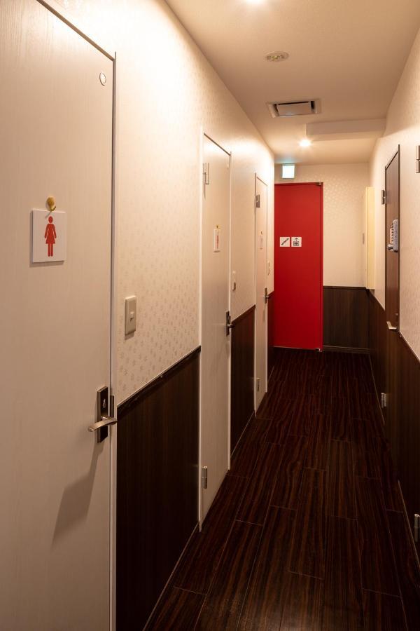 Capsule hotel Owl Nippori *