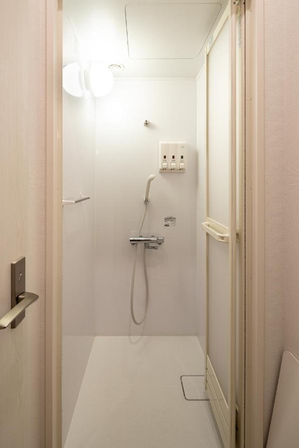 Capsule hotel Owl Nippori Tokyo