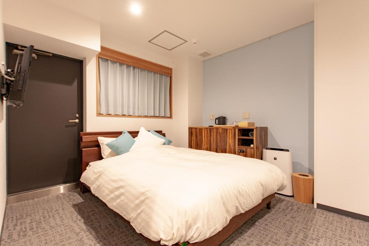 Q And Lounge Ueno Hostel