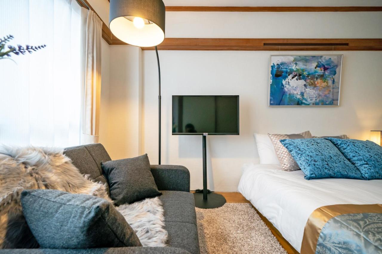 Lucky Horikiri Apartment