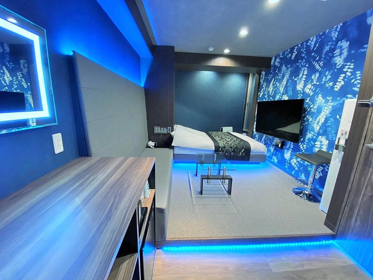The Shinjuku (adults Only) *