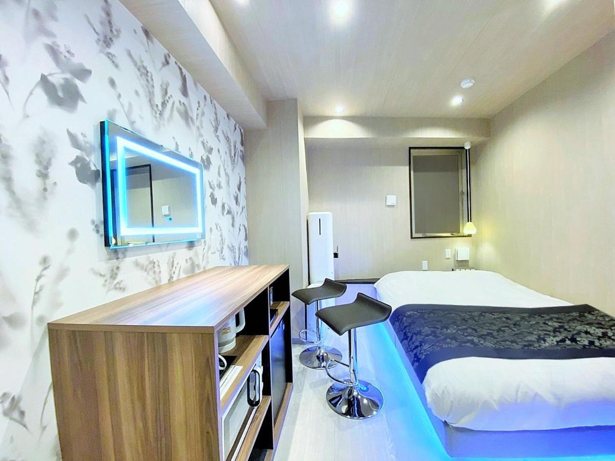 The Shinjuku (adults Only) *