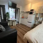 目黒恵比寿エリア 1階 One Room Stadio 目黒川に近い