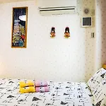 Breeze Shortstay Female Only