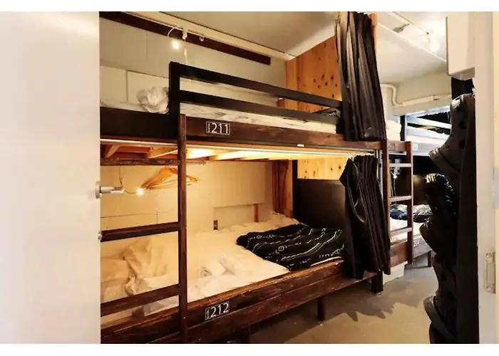 Plus Hostel Male Only Dormitory 211 - Vacation Stay 37080V