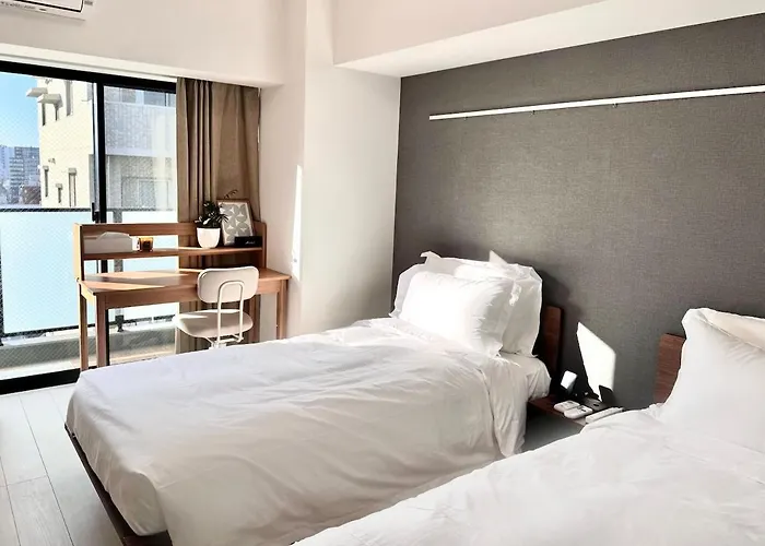 1002 Deluxe Double Room
