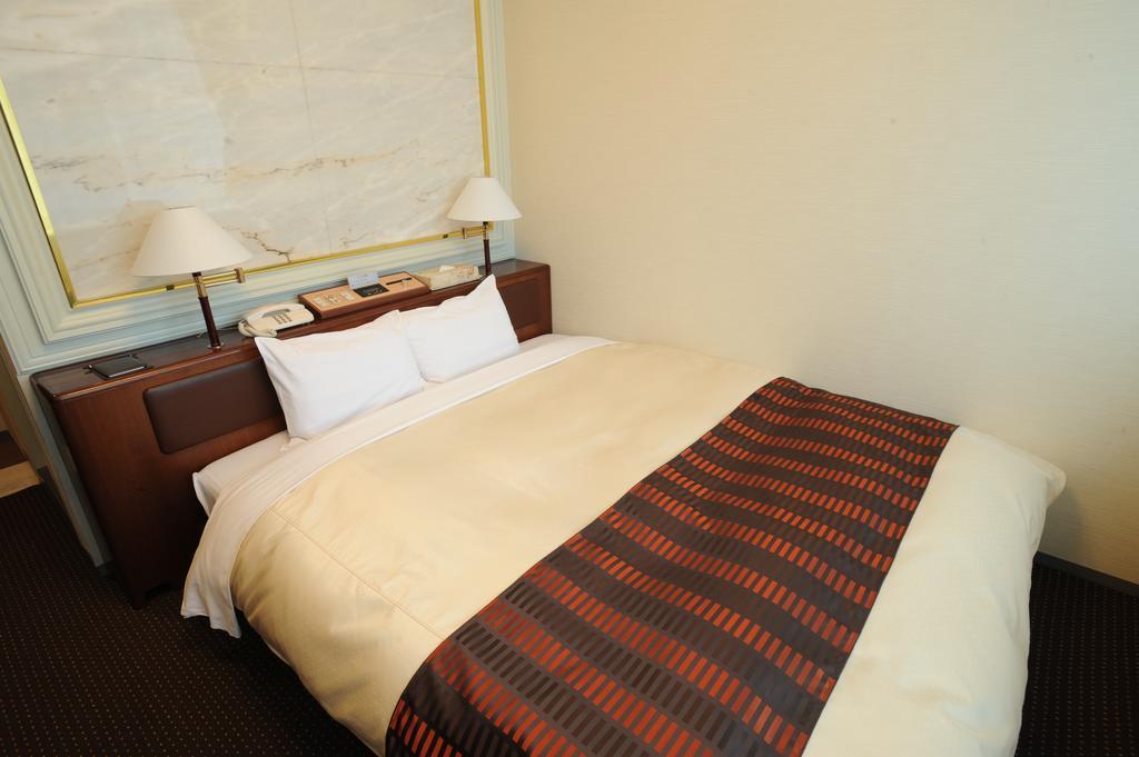 Sunny Hotel