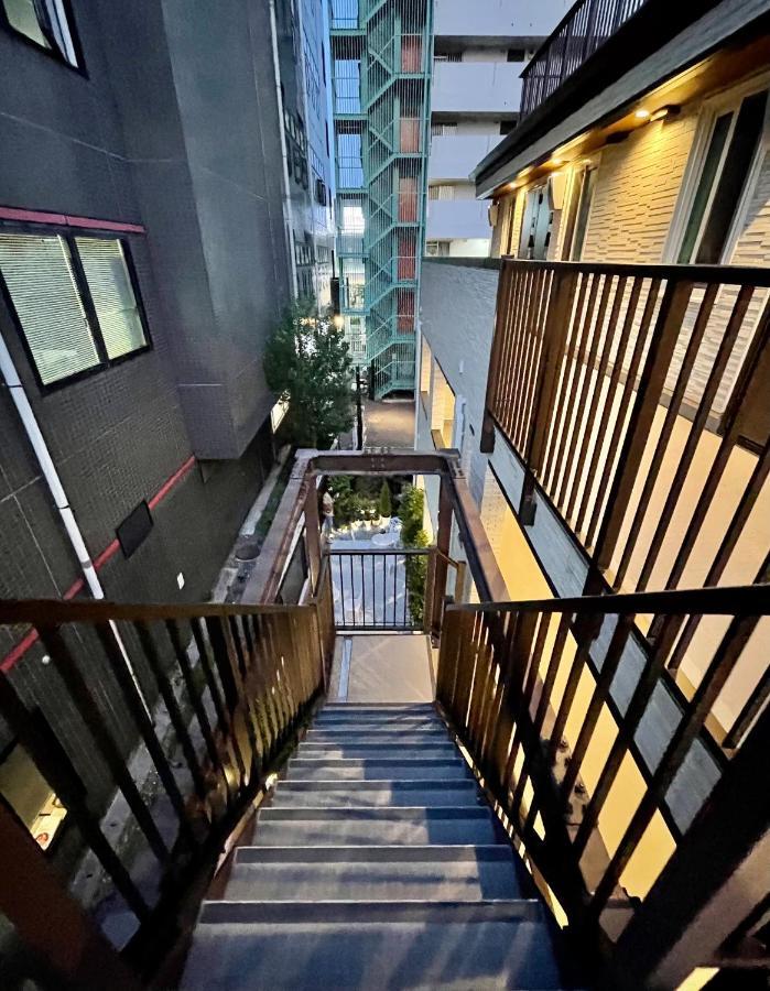 Hotel Shinjuku Warm House 2*