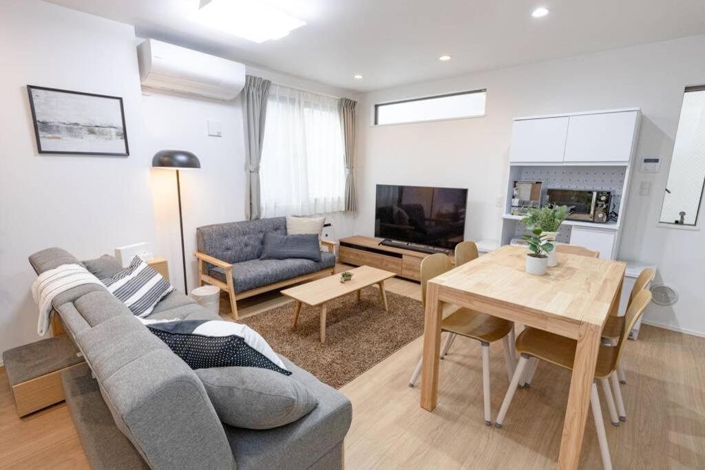 Sky Tree House Apartment *