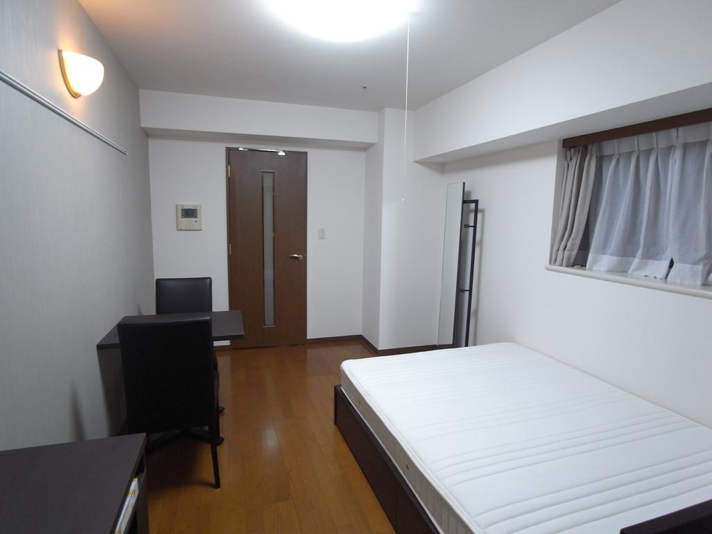 Apartment Palace Shinjuku Parkside