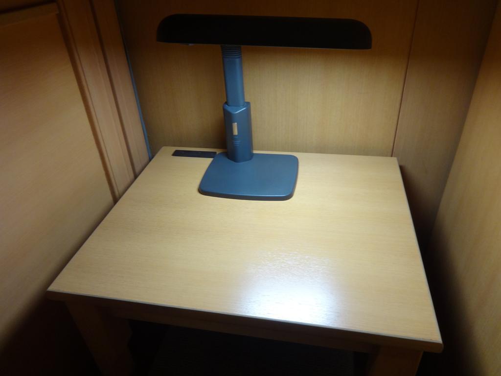 Capsule hotel President