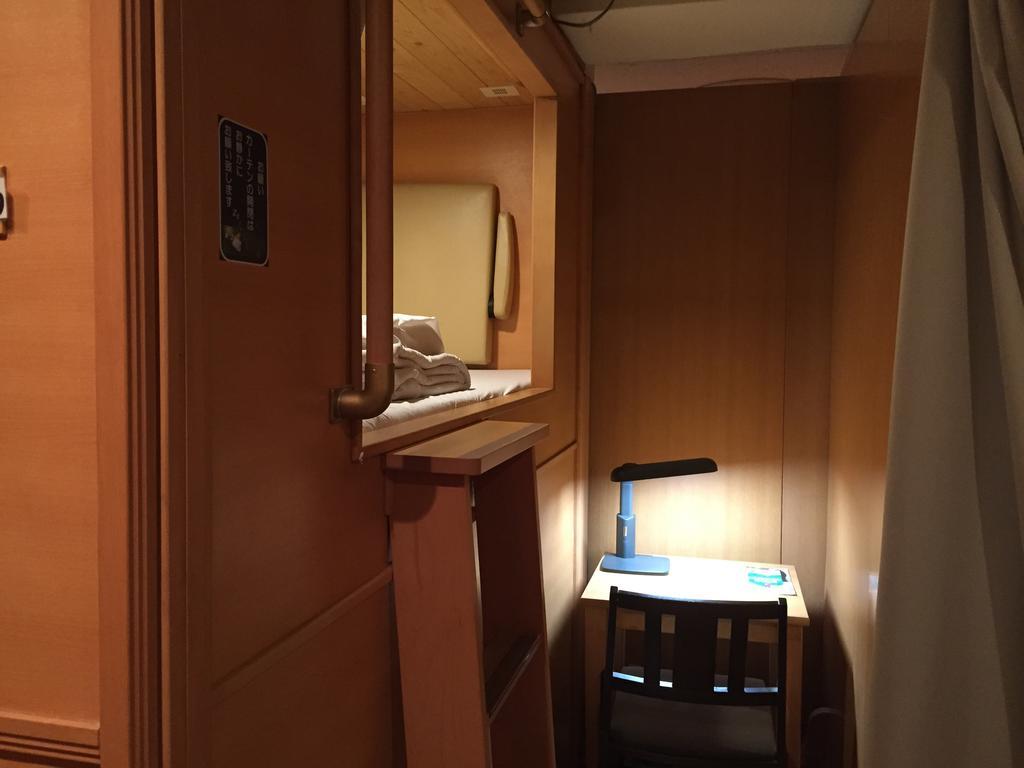 Capsule hotel President Tokyo