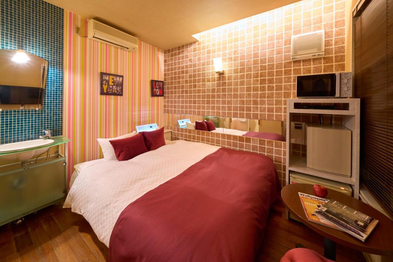 Love hotel C-heaven (adults Only) Tokyo