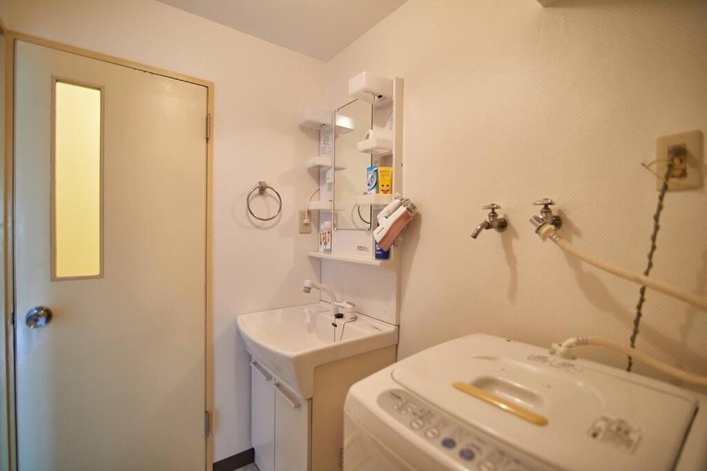 新宿市中心日式样式公寓，紧邻商业地域韩国街免费wi-fi Apartment