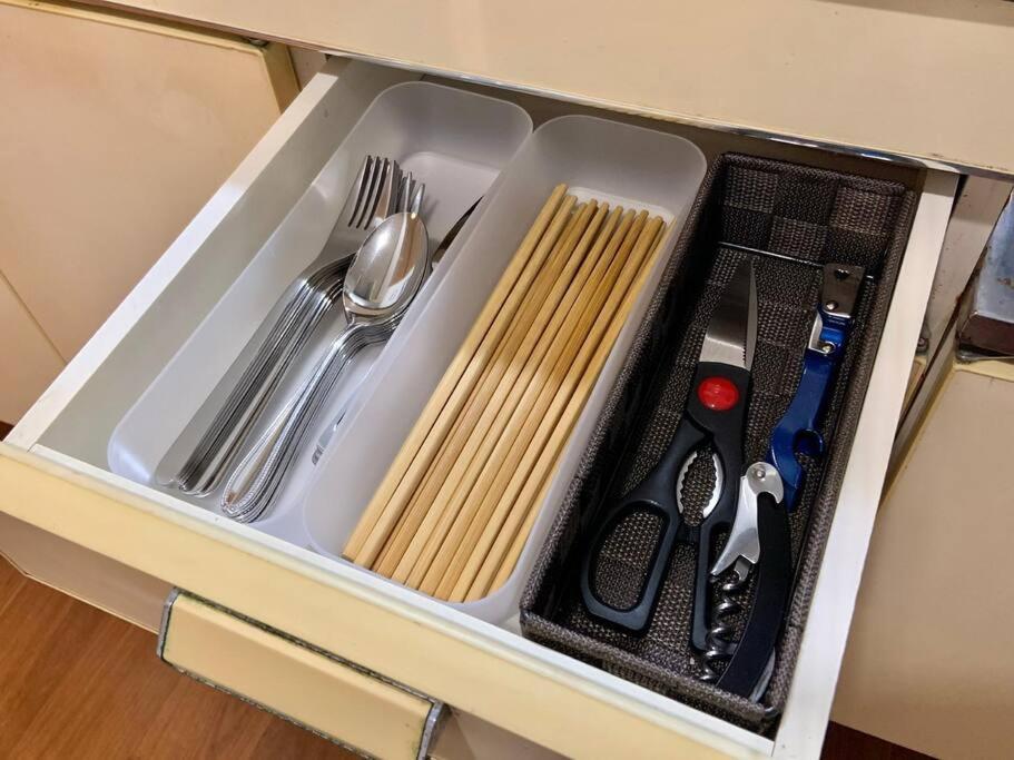 Apartment メゾン八千代102 *