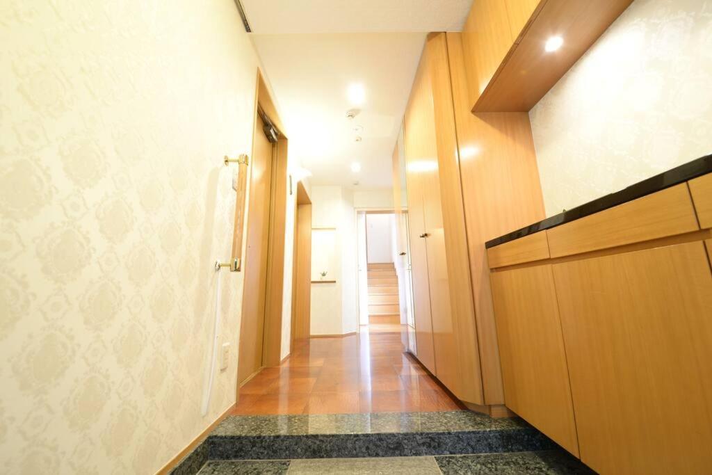La3 新宿三階建て一軒家（屋内エレベーター付き)