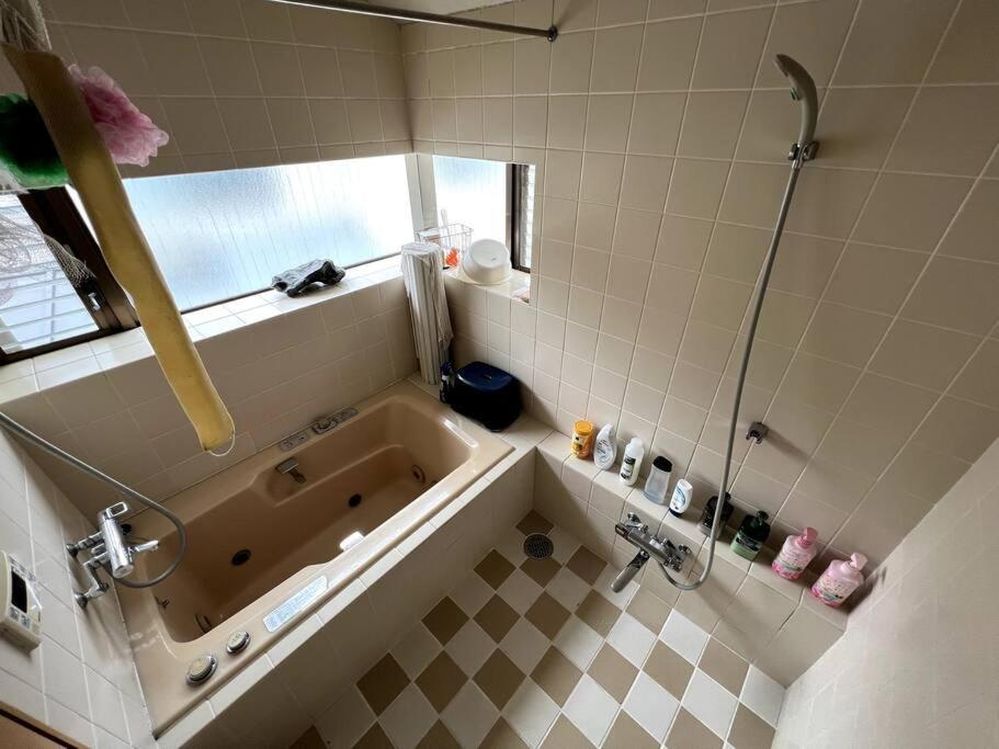 Chalet Diplomat House Very Close To Jr Station *